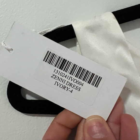 NWT Reformation Zenni Satin Dress Ivory - Picture 11 of 11